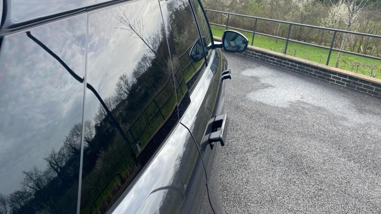 Land Rover Range Rover Evoque 2.0 D200 R-Dynamic SE 5dr Auto Diesel Hatchback